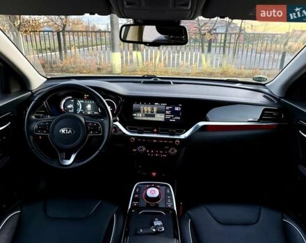 Киа Niro 2021 в Бердичеве на Automoto.ua Серый Киа Niro, объемом двигателя 0 л и пробегом 70 тыс. км за 21350 $, фото 99 на Automoto.ua