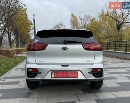 Сірий Кіа Niro, об'ємом двигуна 0 л та пробігом 101 тис. км за 19300 $, фото 3 на Automoto.ua