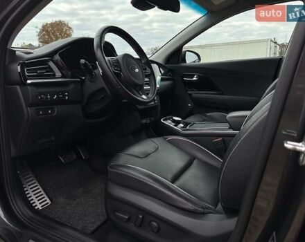 Серый Киа Niro, объемом двигателя 0 л и пробегом 62 тыс. км за 23600 $, фото 42 на Automoto.ua