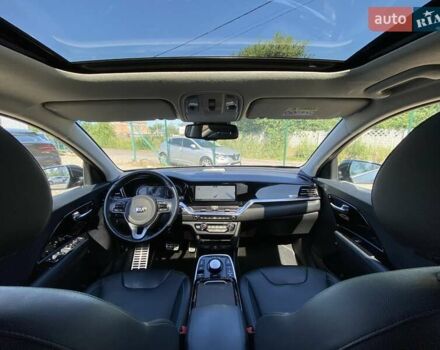 Серый Киа Niro, объемом двигателя 0 л и пробегом 67 тыс. км за 23400 $, фото 35 на Automoto.ua