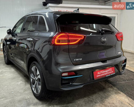 Сірий Кіа Niro, об'ємом двигуна 0 л та пробігом 97 тис. км за 22900 $, фото 17 на Automoto.ua