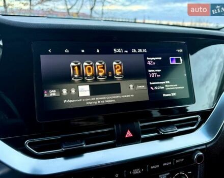 Киа Niro 2021 в Бердичеве на Automoto.ua Серый Киа Niro, объемом двигателя 0 л и пробегом 82 тыс. км за 19250 $, фото 68 на Automoto.ua