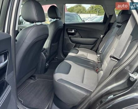 Серый Киа Niro, объемом двигателя 0 л и пробегом 67 тыс. км за 22400 $, фото 13 на Automoto.ua
