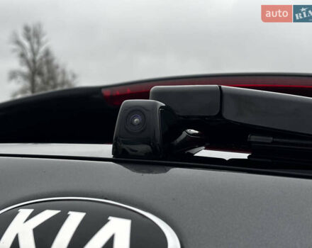 Серый Киа Niro, объемом двигателя 0 л и пробегом 39 тыс. км за 23100 $, фото 40 на Automoto.ua