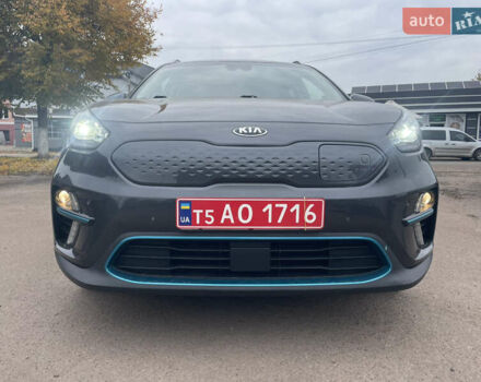 Киа Niro 2021 в Бахмаче на Automoto.ua Серый Киа Niro, объемом двигателя 0 л и пробегом 139 тыс. км за 17900 $, фото 2 на Automoto.ua