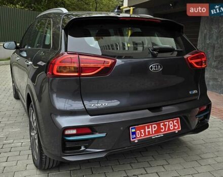 Серый Киа Niro, объемом двигателя 0 л и пробегом 153 тыс. км за 17950 $, фото 9 на Automoto.ua