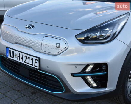 Серый Киа Niro, объемом двигателя 0 л и пробегом 23 тыс. км за 24590 $, фото 9 на Automoto.ua