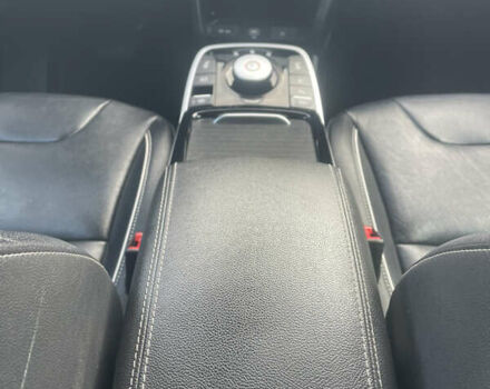 Сірий Кіа Niro, об'ємом двигуна 0 л та пробігом 140 тис. км за 18500 $, фото 36 на Automoto.ua