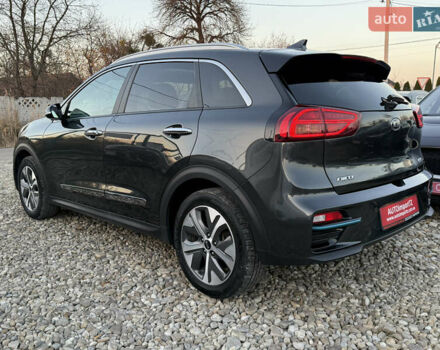 Серый Киа Niro, объемом двигателя 0 л и пробегом 82 тыс. км за 22900 $, фото 17 на Automoto.ua