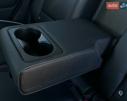 Серый Киа Niro, объемом двигателя 0 л и пробегом 54 тыс. км за 23900 $, фото 82 на Automoto.ua