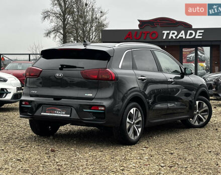 Серый Киа Niro, объемом двигателя 0 л и пробегом 39 тыс. км за 23100 $, фото 9 на Automoto.ua