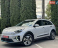 Сірий Кіа Niro, об'ємом двигуна 0 л та пробігом 141 тис. км за 17799 $, фото 4 на Automoto.ua