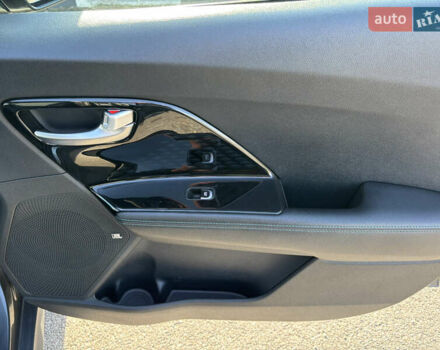 Серый Киа Niro, объемом двигателя 0 л и пробегом 200 тыс. км за 16900 $, фото 13 на Automoto.ua