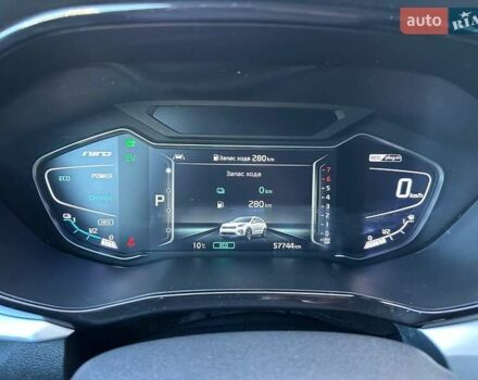 Серый Киа Niro, объемом двигателя 1.6 л и пробегом 57 тыс. км за 24900 $, фото 28 на Automoto.ua