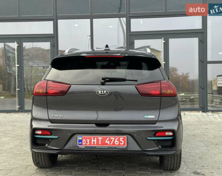 Серый Киа Niro, объемом двигателя 0 л и пробегом 147 тыс. км за 18450 $, фото 17 на Automoto.ua