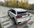 Сірий Кіа Niro, об'ємом двигуна 2 л та пробігом 101 тис. км за 19300 $, фото 7 на Automoto.ua
