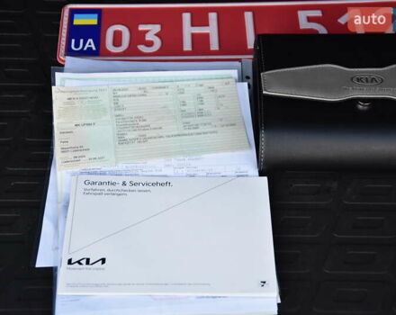 Серый Киа Niro, объемом двигателя 0 л и пробегом 23 тыс. км за 24590 $, фото 38 на Automoto.ua