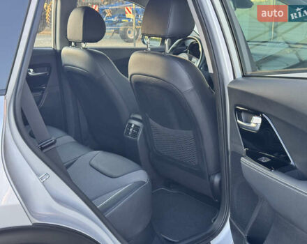 Серый Киа Niro, объемом двигателя 0 л и пробегом 139 тыс. км за 17999 $, фото 43 на Automoto.ua
