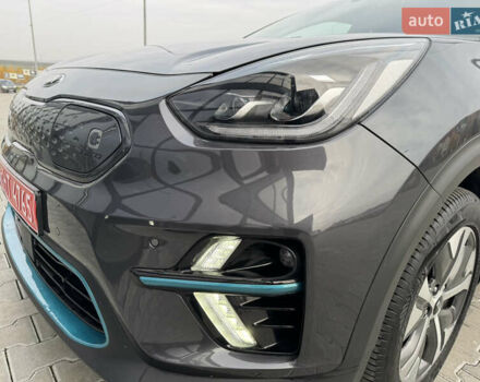 Серый Киа Niro, объемом двигателя 0 л и пробегом 147 тыс. км за 18450 $, фото 23 на Automoto.ua