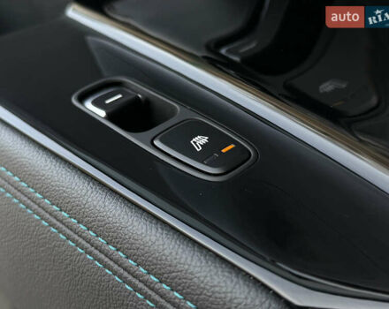 Сірий Кіа Niro, об'ємом двигуна 0 л та пробігом 97 тис. км за 22900 $, фото 81 на Automoto.ua