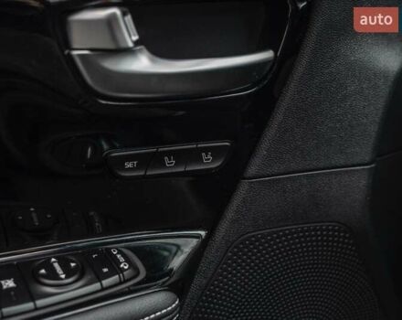 Сірий Кіа Niro, об'ємом двигуна 0 л та пробігом 77 тис. км за 14950 $, фото 17 на Automoto.ua