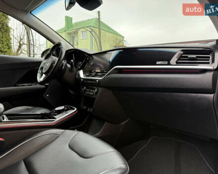 Сірий Кіа Niro, об'ємом двигуна 0 л та пробігом 50 тис. км за 22300 $, фото 57 на Automoto.ua