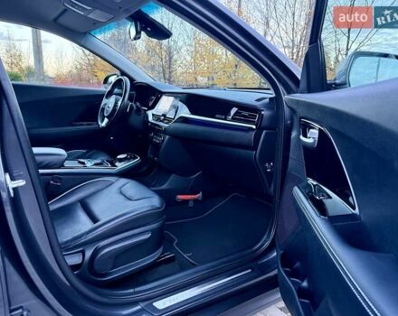 Киа Niro 2021 в Бердичеве на Automoto.ua Серый Киа Niro, объемом двигателя 0 л и пробегом 82 тыс. км за 19250 $, фото 75 на Automoto.ua