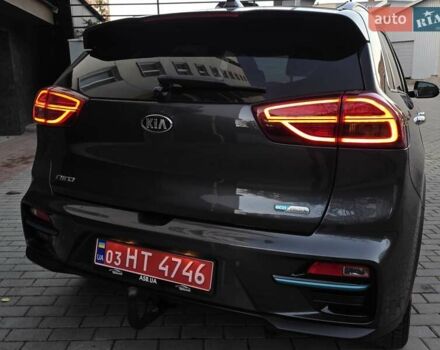 Сірий Кіа Niro, об'ємом двигуна 0 л та пробігом 136 тис. км за 18899 $, фото 7 на Automoto.ua