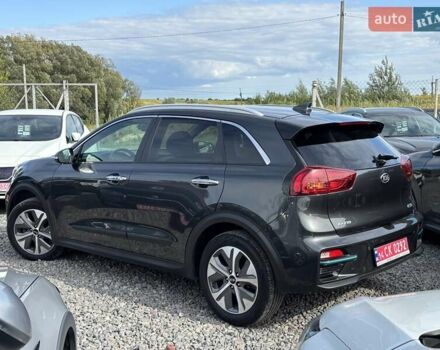 Серый Киа Niro, объемом двигателя 0 л и пробегом 67 тыс. км за 22400 $, фото 8 на Automoto.ua