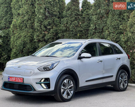 Сірий Кіа Niro, об'ємом двигуна 0 л та пробігом 141 тис. км за 17799 $, фото 22 на Automoto.ua