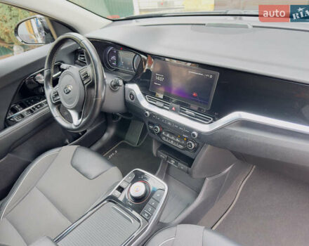 Серый Киа Niro, объемом двигателя 0 л и пробегом 137 тыс. км за 18950 $, фото 34 на Automoto.ua