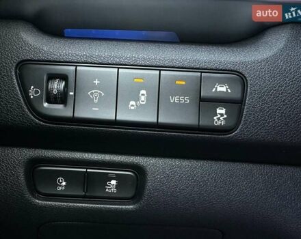 Сірий Кіа Niro, об'ємом двигуна 0 л та пробігом 37 тис. км за 23600 $, фото 8 на Automoto.ua