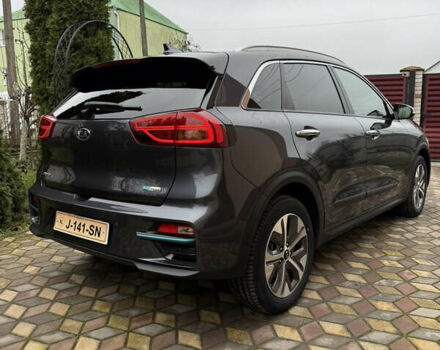 Сірий Кіа Niro, об'ємом двигуна 0 л та пробігом 50 тис. км за 22300 $, фото 8 на Automoto.ua