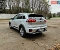 Сірий Кіа Niro, об'ємом двигуна 1.58 л та пробігом 115 тис. км за 19800 $, фото 5 на Automoto.ua
