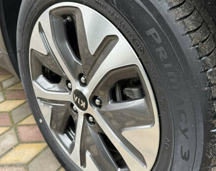 Сірий Кіа Niro, об'ємом двигуна 0 л та пробігом 50 тис. км за 22300 $, фото 30 на Automoto.ua