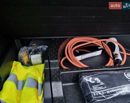 Серый Киа Niro, объемом двигателя 0 л и пробегом 42 тыс. км за 22850 $, фото 15 на Automoto.ua