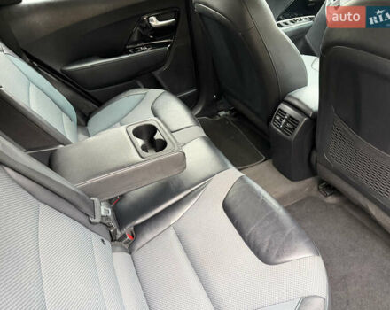 Сірий Кіа Niro, об'ємом двигуна 0 л та пробігом 149 тис. км за 17350 $, фото 36 на Automoto.ua