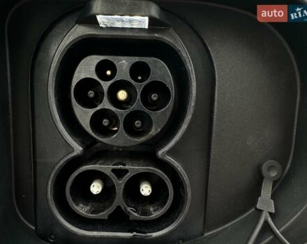 Сірий Кіа Niro, об'ємом двигуна 0 л та пробігом 37 тис. км за 24600 $, фото 18 на Automoto.ua