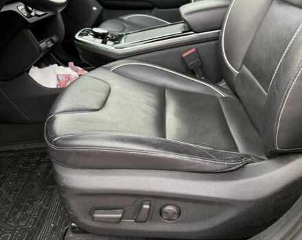 Серый Киа Niro, объемом двигателя 0 л и пробегом 77 тыс. км за 20990 $, фото 21 на Automoto.ua