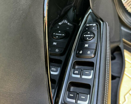 Серый Киа Niro, объемом двигателя 0 л и пробегом 86 тыс. км за 23400 $, фото 41 на Automoto.ua