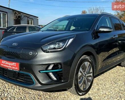 Сірий Кіа Niro, об'ємом двигуна 0 л та пробігом 37 тис. км за 23600 $, фото 20 на Automoto.ua