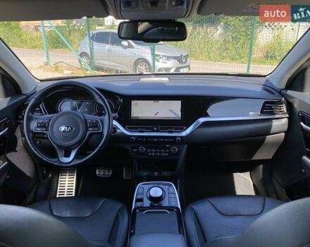 Серый Киа Niro, объемом двигателя 0 л и пробегом 67 тыс. км за 23400 $, фото 36 на Automoto.ua
