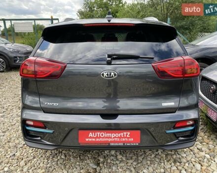 Серый Киа Niro, объемом двигателя 0 л и пробегом 67 тыс. км за 23400 $, фото 18 на Automoto.ua