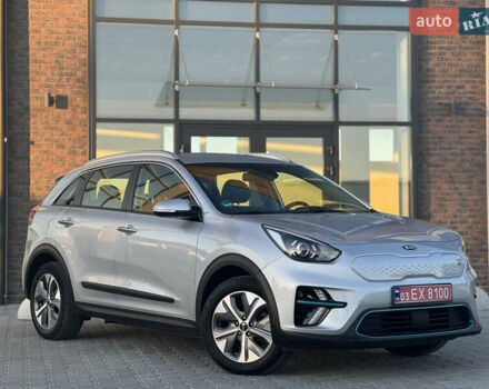 Серый Киа Niro, объемом двигателя 0 л и пробегом 139 тыс. км за 17999 $, фото 2 на Automoto.ua