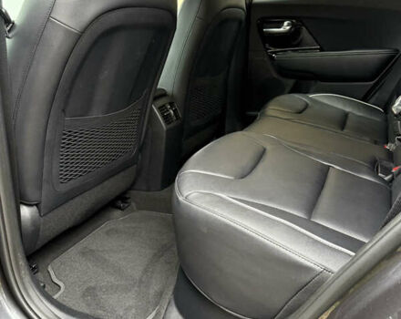 Сірий Кіа Niro, об'ємом двигуна 0 л та пробігом 50 тис. км за 22300 $, фото 67 на Automoto.ua