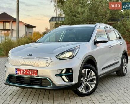 Киа Niro 2021 в Бердичеве на Automoto.ua Серый Киа Niro, объемом двигателя 0 л и пробегом 70 тыс. км за 21350 $, фото 3 на Automoto.ua