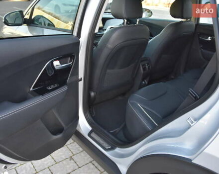 Серый Киа Niro, объемом двигателя 0 л и пробегом 23 тыс. км за 24590 $, фото 31 на Automoto.ua