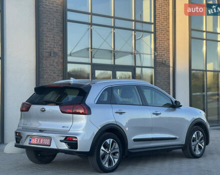 Серый Киа Niro, объемом двигателя 0 л и пробегом 139 тыс. км за 17999 $, фото 21 на Automoto.ua