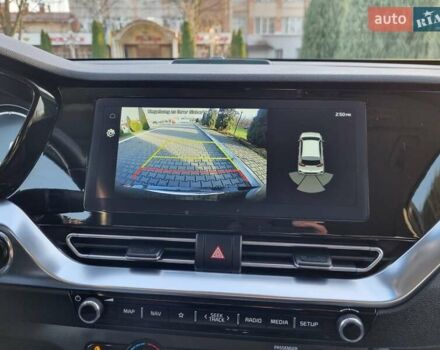 Серый Киа Niro, объемом двигателя 0 л и пробегом 121 тыс. км за 18750 $, фото 45 на Automoto.ua