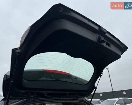 Серый Киа Niro, объемом двигателя 0 л и пробегом 107 тыс. км за 20903 $, фото 34 на Automoto.ua